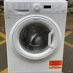 A Hotpoint Seven Kilo Washing Machine in White