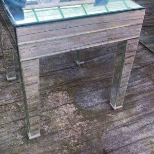 Mirrored glass lamp table/bedside table