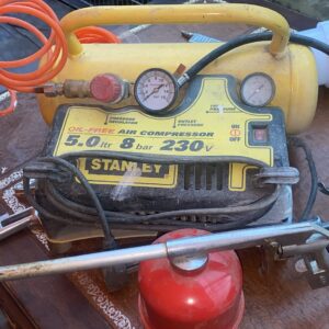 Stanley eight Bar 230 V air compressor with all spray guns and lead