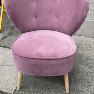 Pink contemporary boutique chair