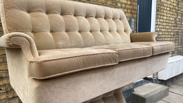 Retro Parker Knoll button back sofa with matching armchair and footstool - Image 4